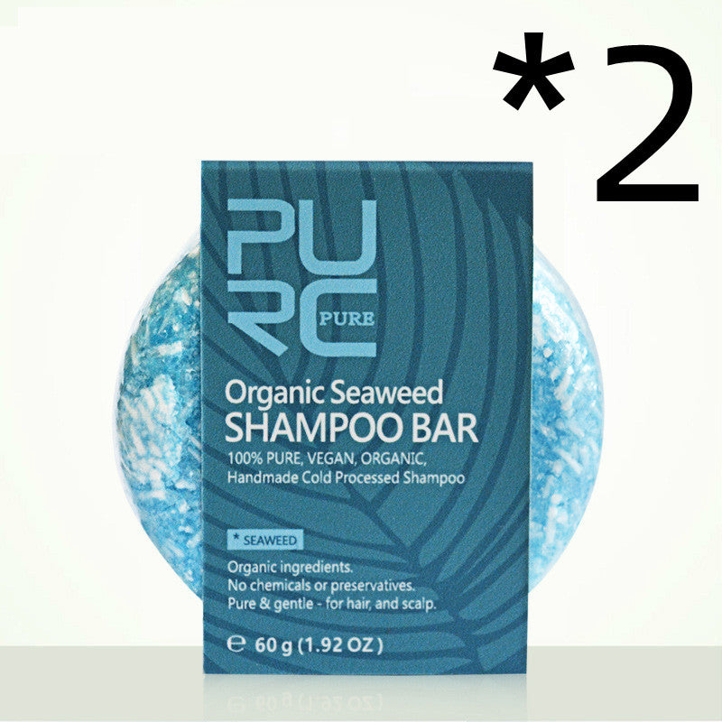 Natural anti-dandruff treatment in solid form