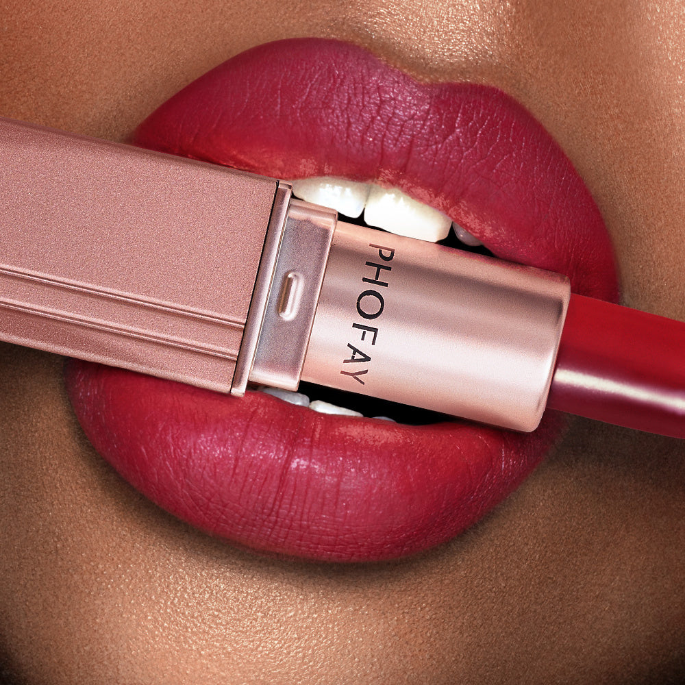 PHOFAY Nude Matte Lipstick on Lips