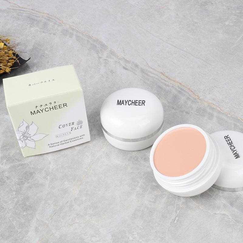 Vegan and cruelty-free foundation