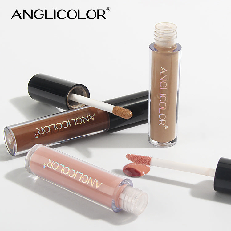 Brightening shimmer eyeshadow finish