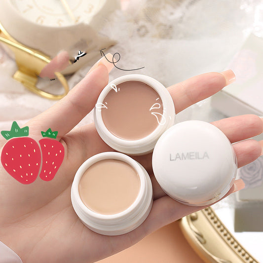 Matte concealer for sensitive skin
